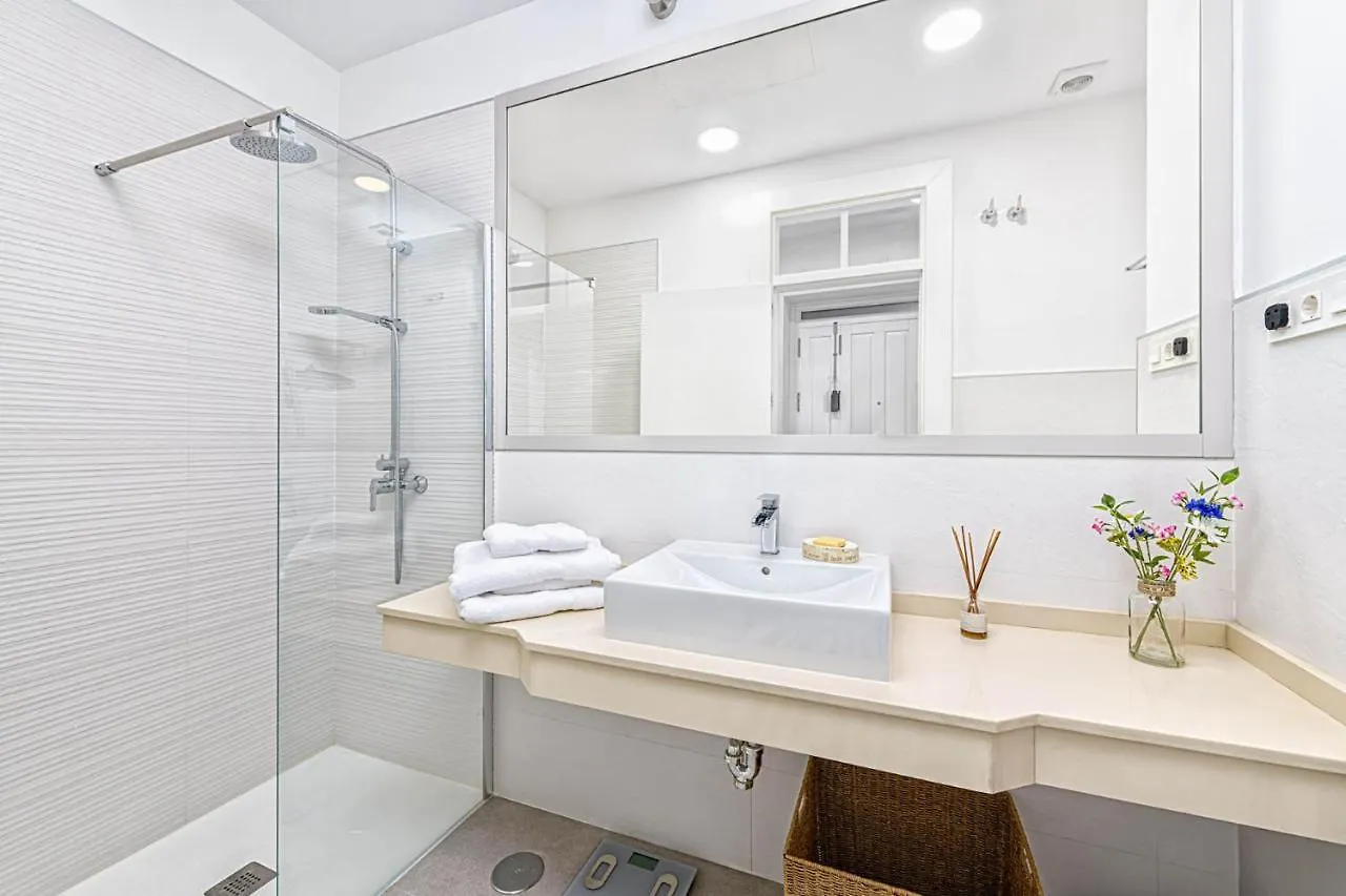 Mira Apartment In Malaga By Solaga Holiday Homes